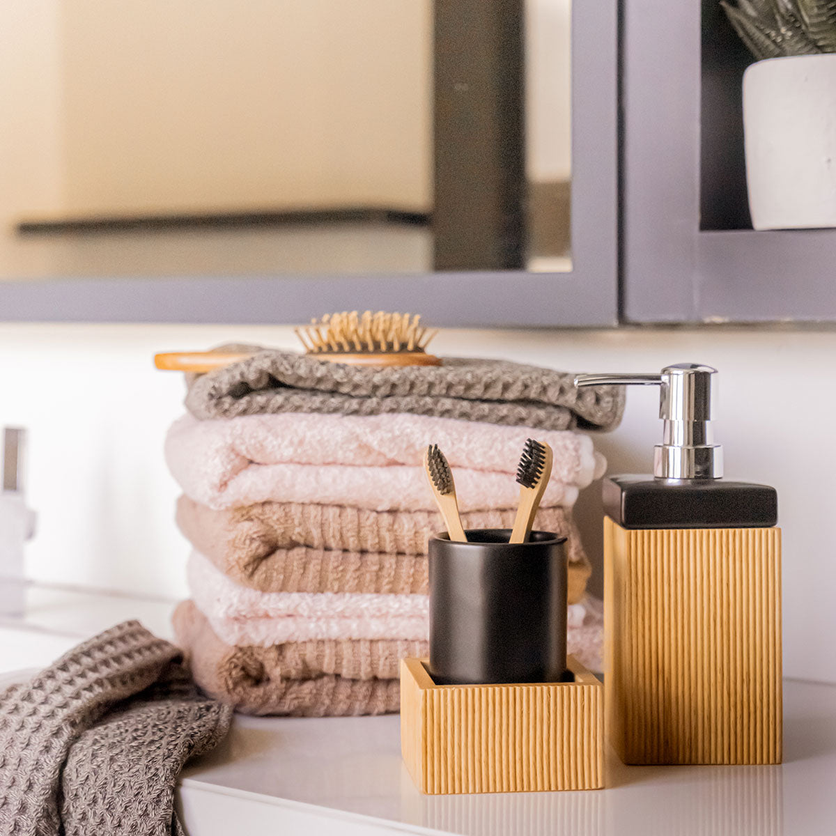 BATH ACCESSORIES