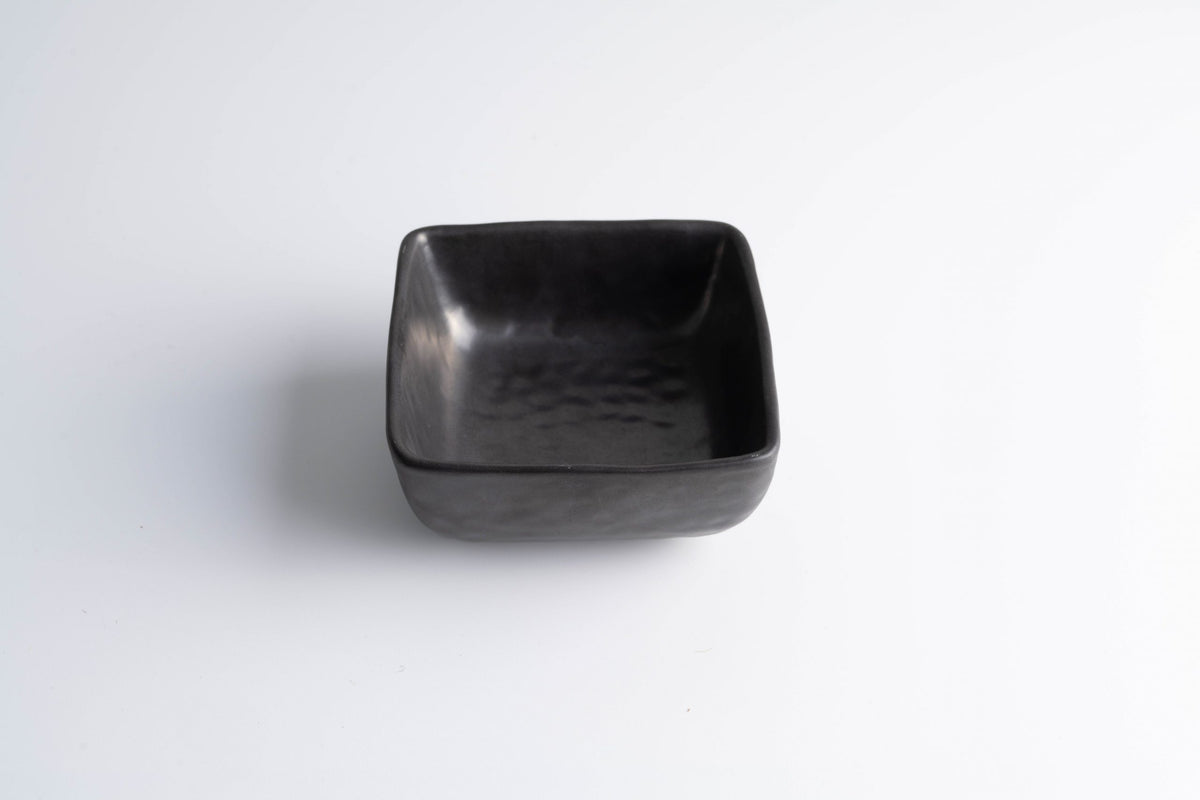 Cruz Black Sauce Dish