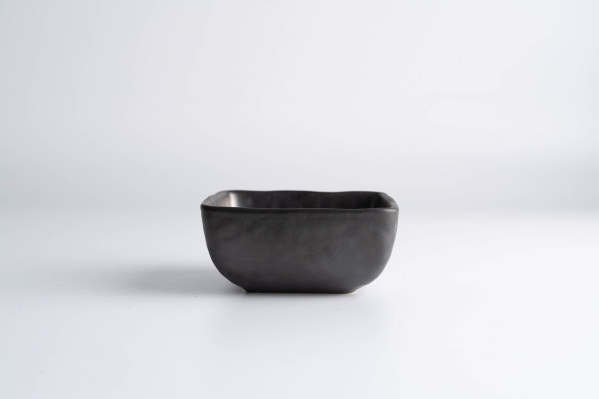 Cruz Black Sauce Dish