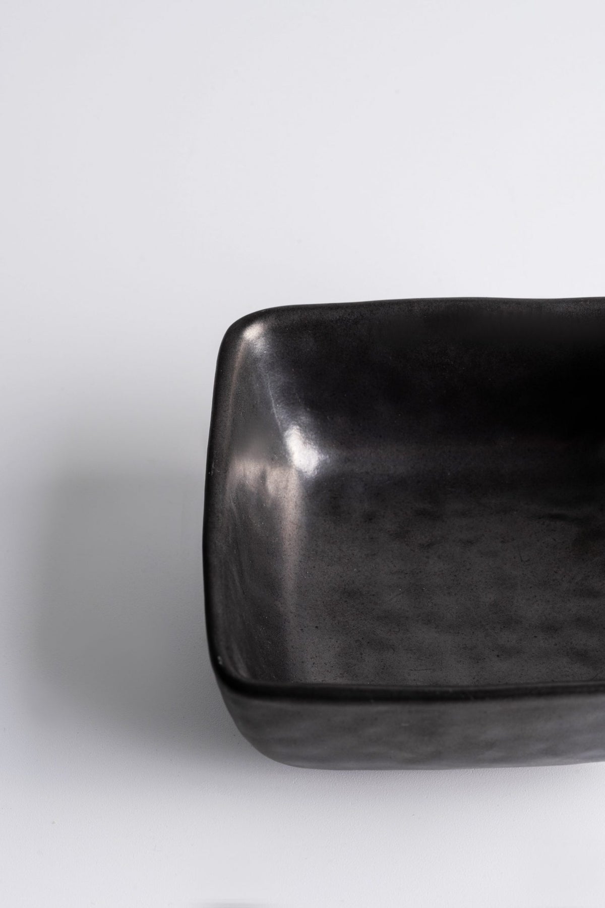 Cruz Black Sauce Dish