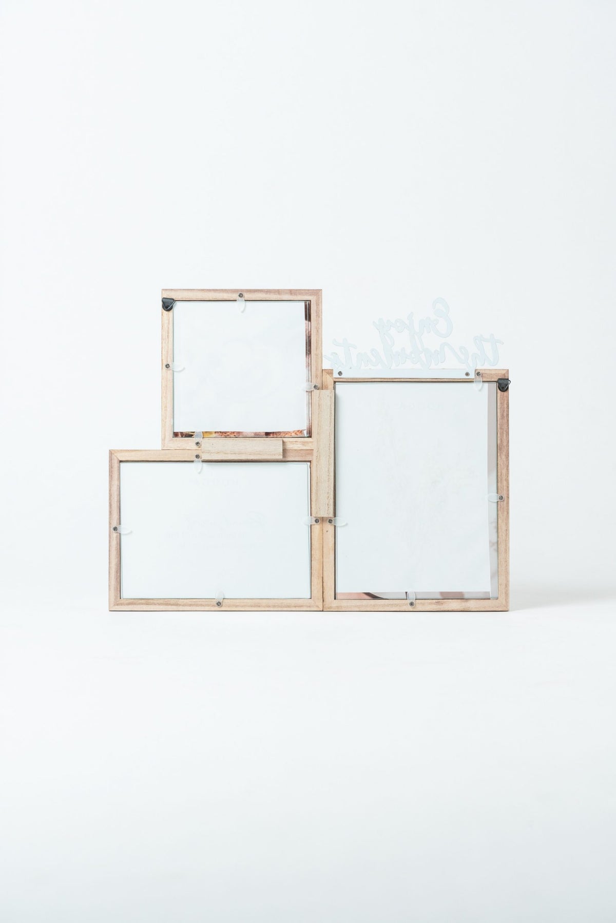 Dale Wall Frame