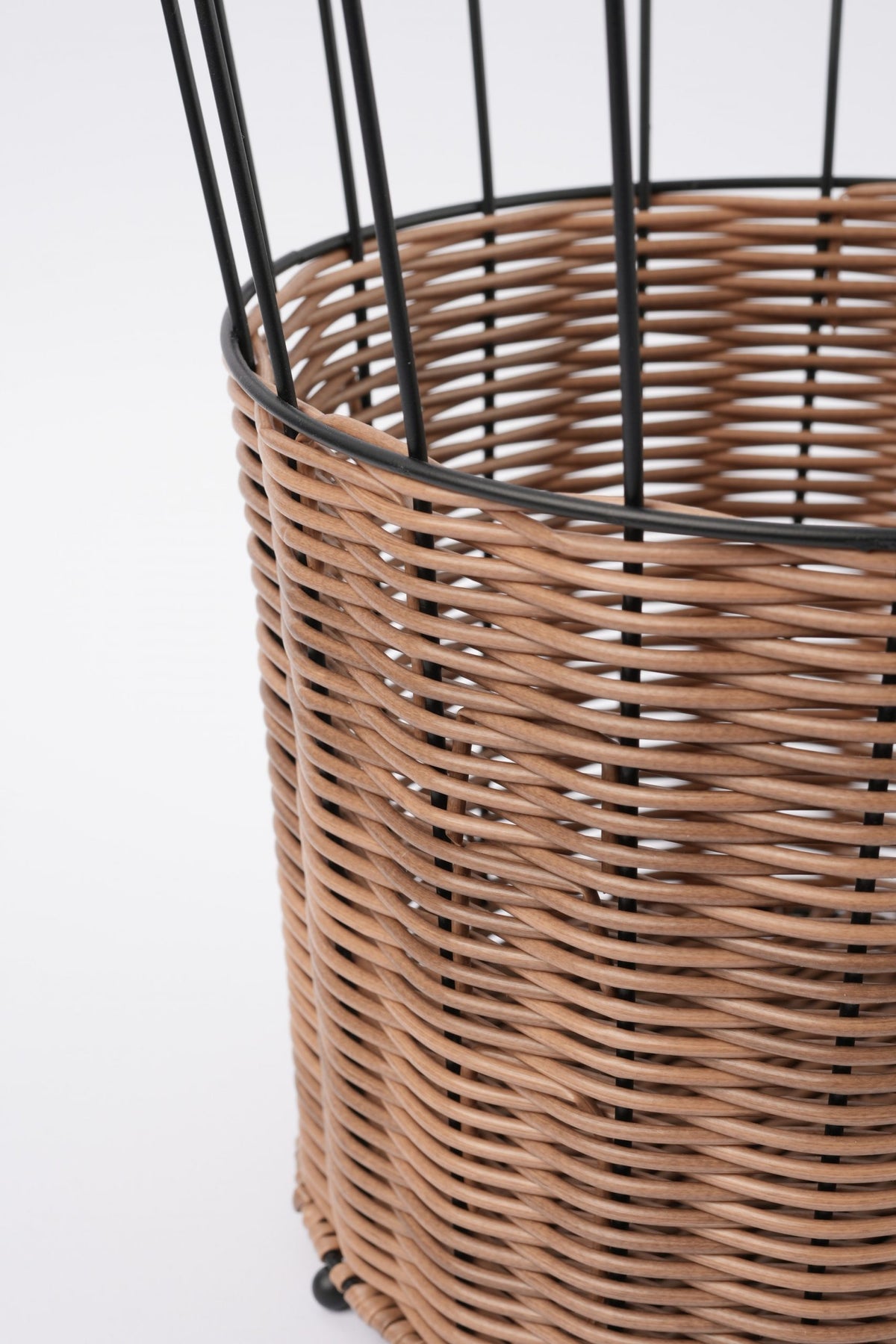 Eldred Waste Basket