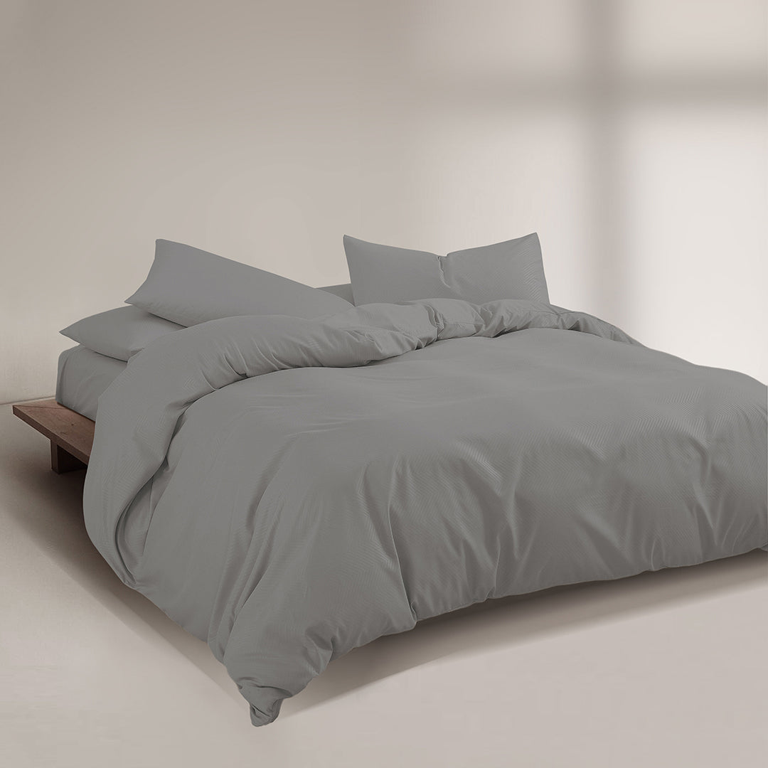 Everly Fitted Sheet Set | Comforter Set