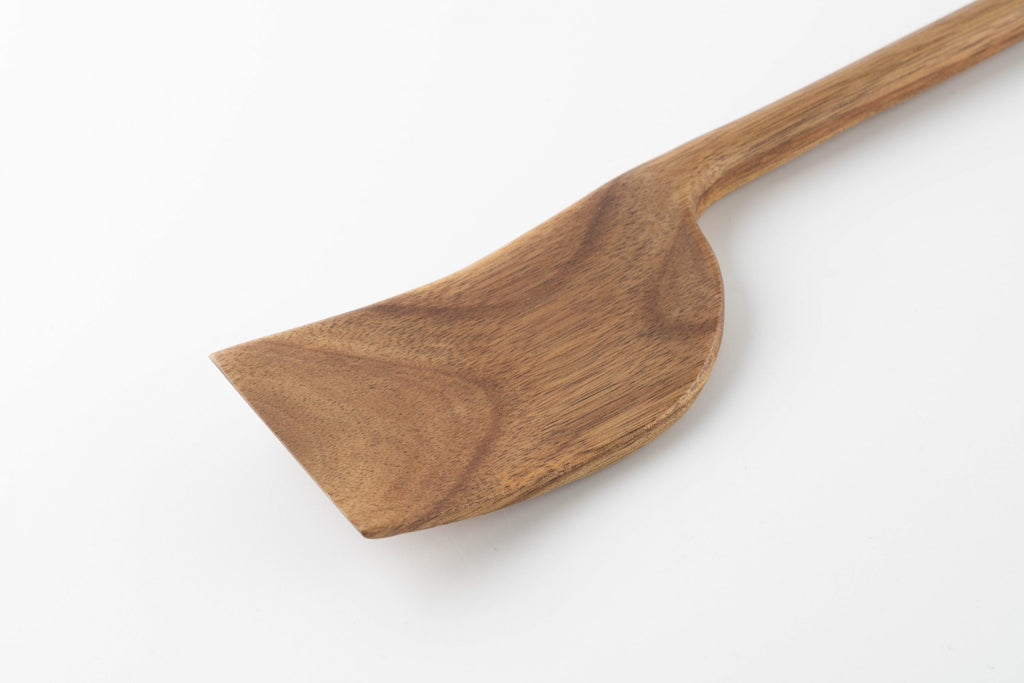 Gienna Acacia Solid Turner