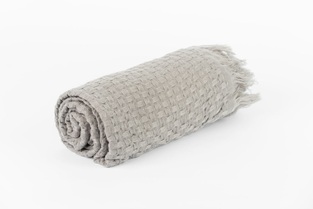 Lia Throw