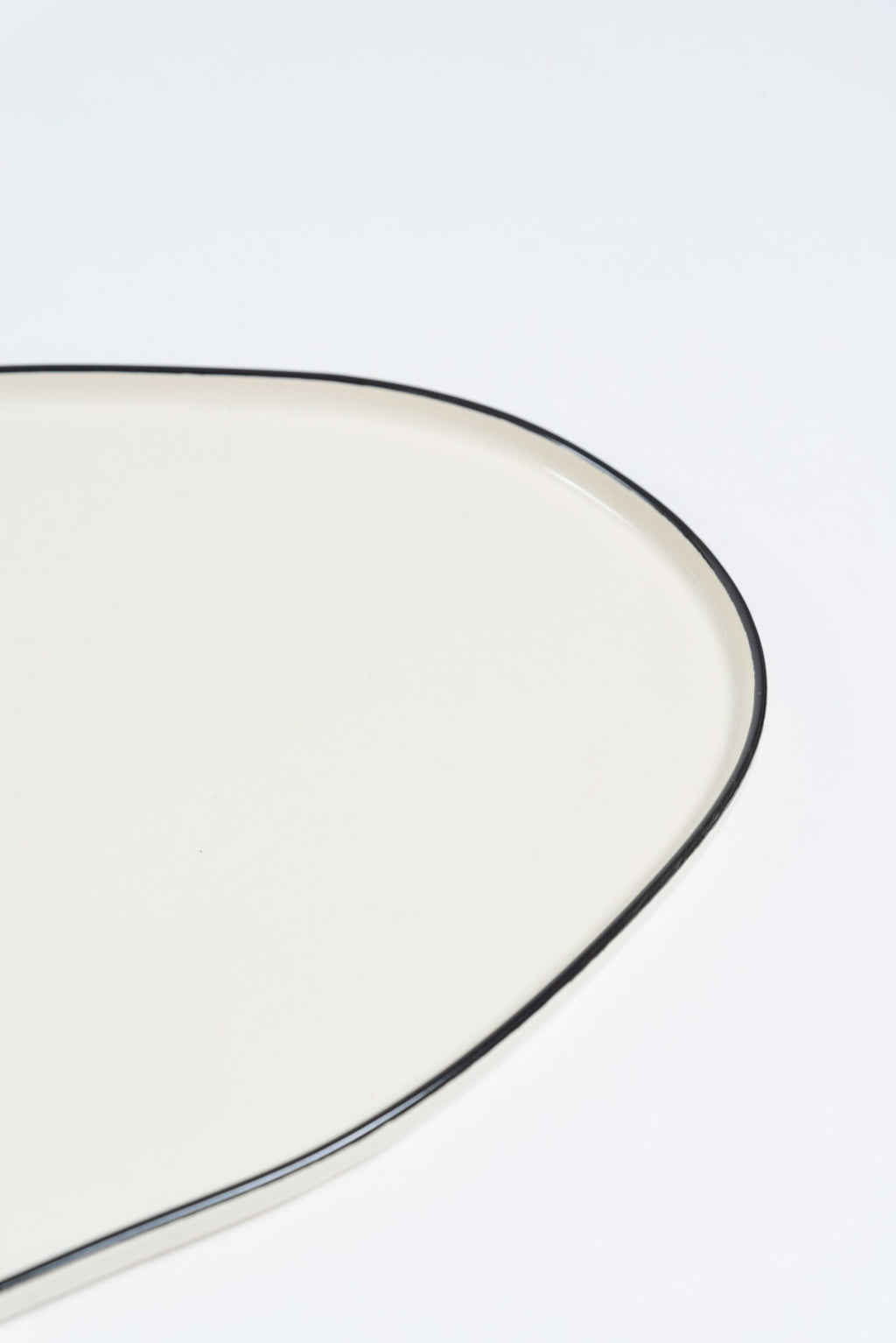 Layla White Platter (Oval) [OOS]