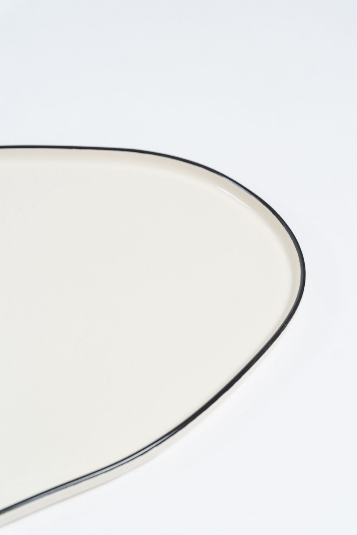Layla White Platter (Oval) [OOS]