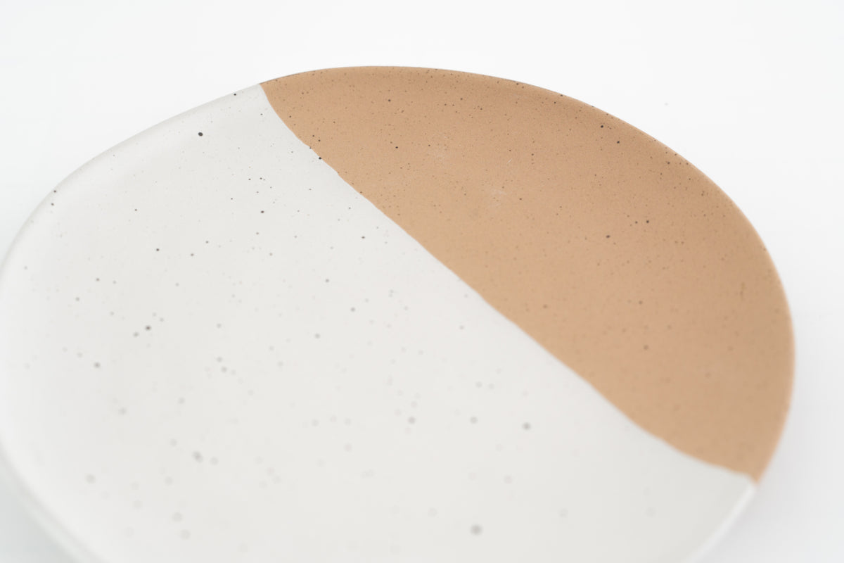 Milly Camel & Sand Dinner Plate S Buff