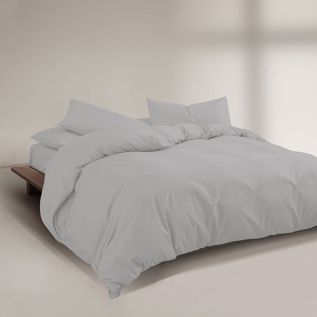 Everly Fitted Sheet Set | Comforter Set