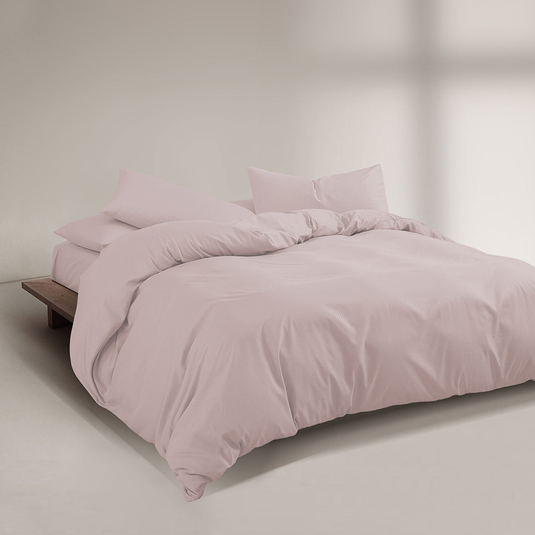 Everly Fitted Sheet Set | Comforter Set